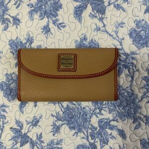 Dooney & Bourke Tan Leather Women's Wallet